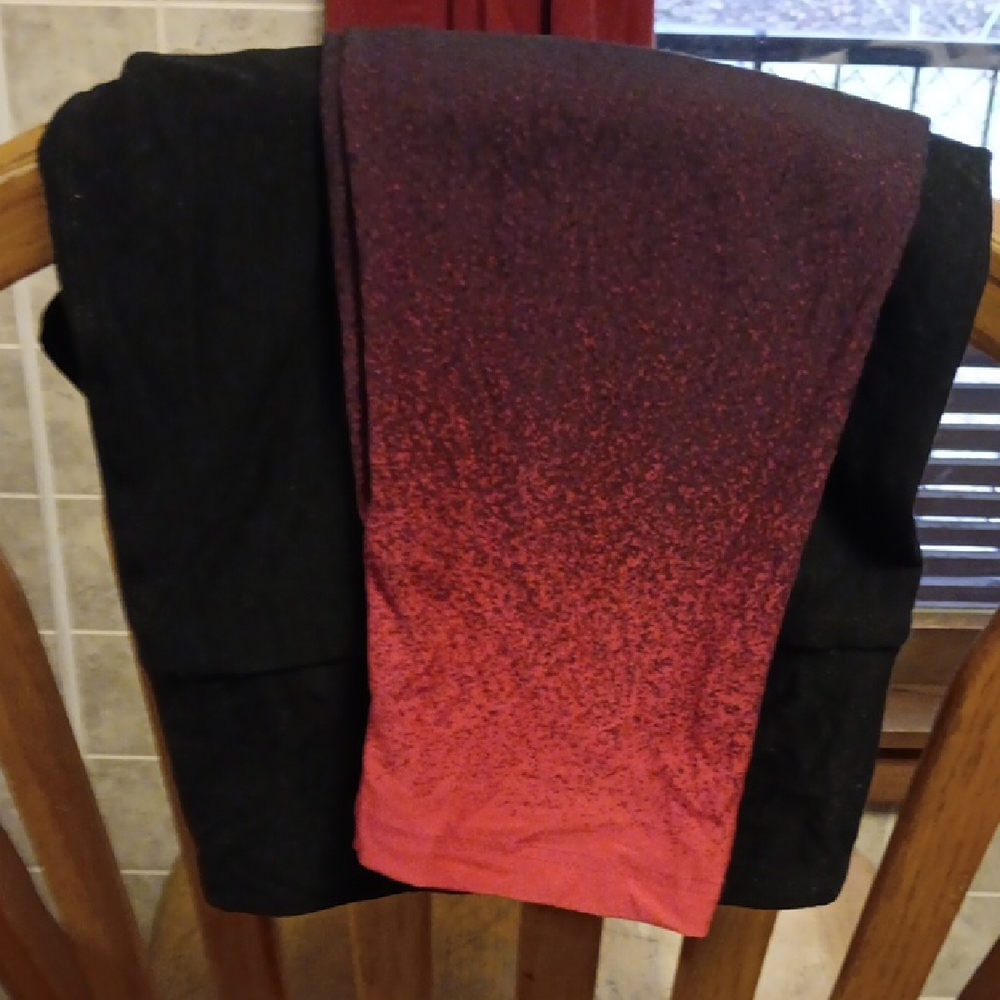 Black and Red Ombre Lularoe Leggings TC Fits 12 to 16